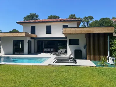 Piscine de l'établissement Villas-des-oyats - Arena - 8 personnes climatisée piscine chauffée ou située à proximité