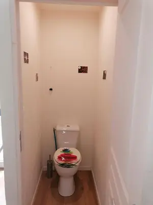 Salle de bains dans l'établissement Gite avec vue foret - piscine partagée