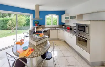 Cuisine ou kitchenette dans l'établissement Nice Home In Léon With Kitchen