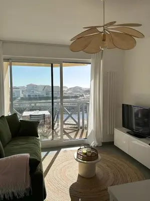 Vue générale sur la montagne ou vue sur la montagne depuis l'appartement