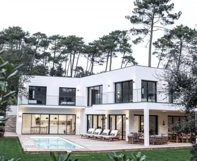 Piscine de l'établissement Villa La Foret Du Lac à HOSSEGOR ou située à proximité
