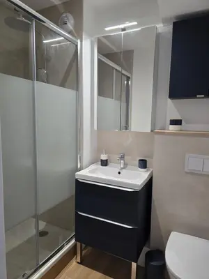 Salle de bains dans l'établissement Casa cosy Lanabat