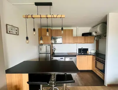 Cuisine ou kitchenette dans l'établissement Charmant T2 à 200m de la plage, location du samedi au samedi !