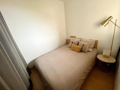 Un ou plusieurs lits dans un hébergement de l'établissement Charmant T2 à 200m de la plage, location du samedi au samedi !
