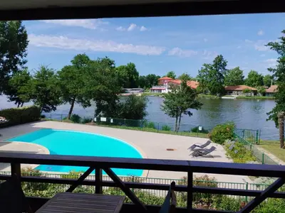 Vue sur la rivière ou le fleuve situé(e) à proximité de l'appartement