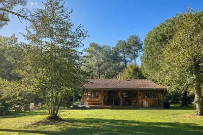 Jardin de l'établissement Cabane de Pêcheurs Huraia