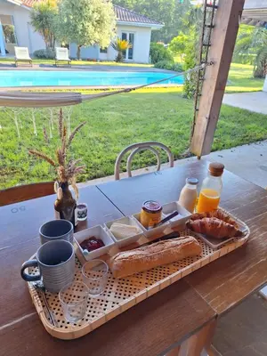 Nourriture dans la villa ou à proximité