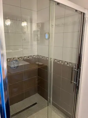 Salle de bains dans l'établissement Charmante maison landaise