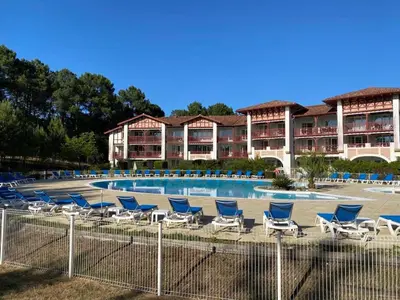 Piscine de l'établissement Appartement Biscarrosse lac-golf ou située à proximité