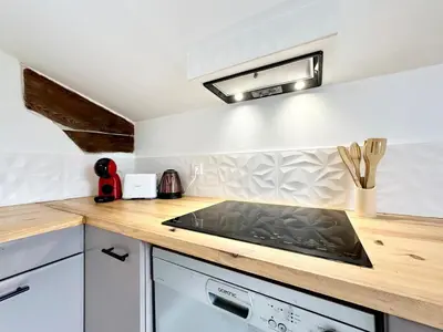 Cuisine ou kitchenette dans l'établissement Les Remparts de Pitrac - Au Cœur de l'Hyper Centre