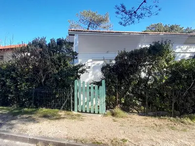 Plan de l'établissement Maison familiale à Capbreton pour 6 pers, proche plage avec terrasse et parking - FR-1-239-1047