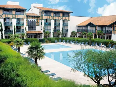 Piscine de l'établissement Appartement LE DAOUN Dunes, Pins Océan et Golf ou située à proximité