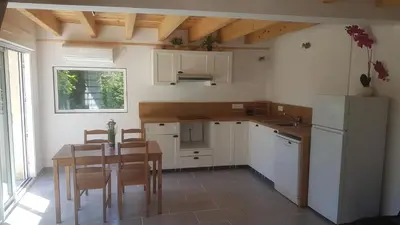 Cuisine ou kitchenette dans l'établissement L'Alizée