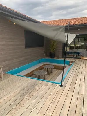 Piscine de l'établissement ANGRESSE Villa Chris à 10 min d'HOSSEGOR ou située à proximité