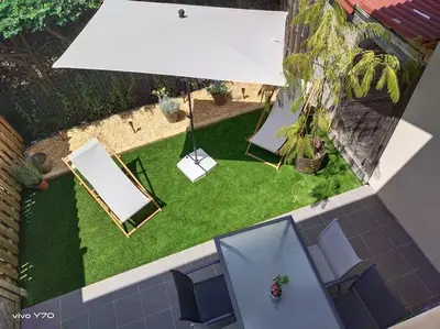 Jardin de l'établissement Jolie maison paisible, avec jardinet et parking