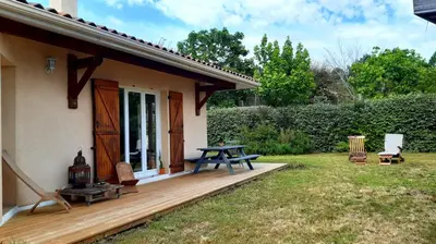 Jardin de l'établissement La Casa de Mymy 3 chambres Messanges