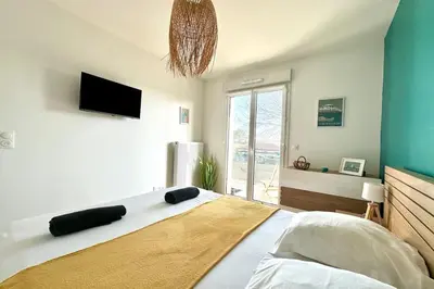 Un ou plusieurs lits dans un hébergement de l'établissement Apartament Petit Bijou 24 p ideally located