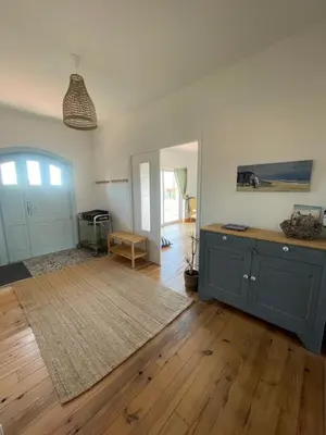 Cuisine ou kitchenette dans l'établissement Cowabunga guesthouse - peaceful and spacious, beach is just 200m away