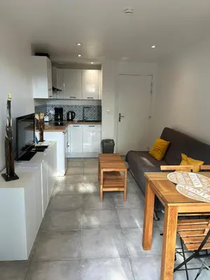 Cuisine ou kitchenette dans l'établissement La Mirella