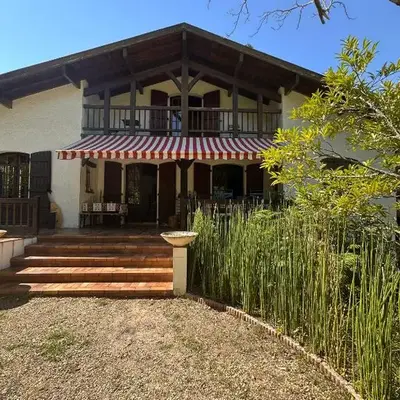 Yacumama Guesthouse