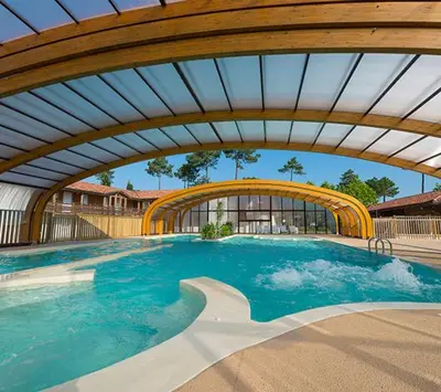 Piscine de l'établissement Cottage prenium tout confort ou située à proximité