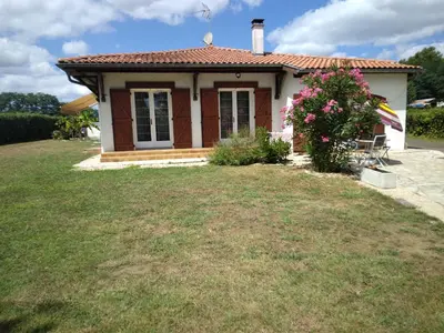 Jardin de l'établissement MAISON de VACANCES