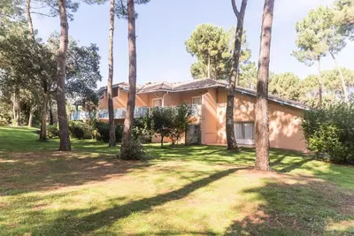 Jardin de l'établissement Le Domaine du Golf de Pinsolle - maeva Home - Appartement 2 pièces 3 personnes - Prestige MAE-4431