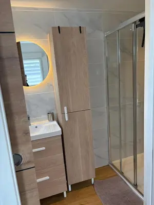 Salle de bains dans l'établissement Studio avec piscine partagée