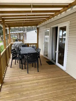 Balcon ou terrasse dans l'établissement Les Dunes de Contis 4 étoiles emplacement T001 3CH 1SDB 6-8 personnes
