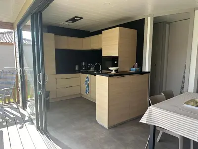 Cuisine ou kitchenette dans l'établissement Cottage 79 Landes nature