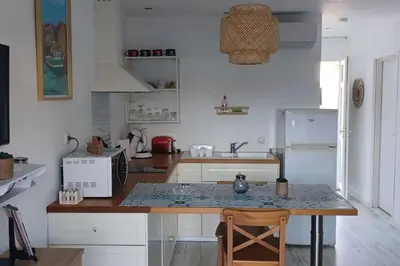 Cuisine ou kitchenette dans l'établissement Appartement 2 pièces, 1 chambre, terrasse