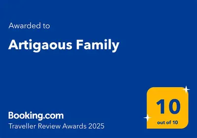 Certificat, récompense, panneau ou autre document affiché dans l'établissement Artigaous Family