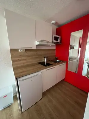 Cuisine ou kitchenette dans l'établissement JOIA Bassin d'Arcachon - NOTRO 208