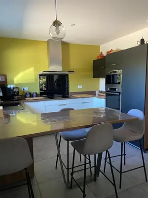 Cuisine ou kitchenette dans l'établissement Marisol