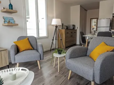 Coin salon dans l'établissement Apartment Cap Océan-11 by Interhome