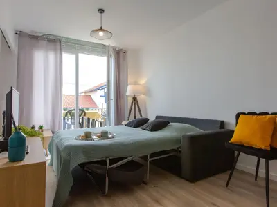 Coin salon dans l'établissement Apartment Cap Océan-3 by Interhome