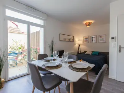 Coin salon dans l'établissement Apartment Cap Océan-9 by Interhome
