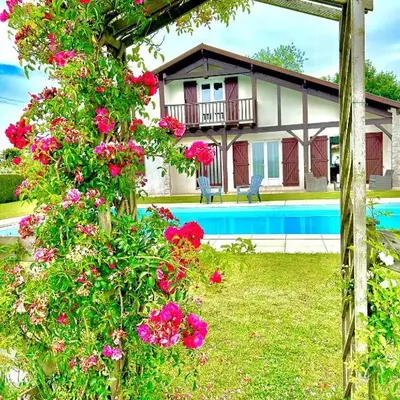 La villa Landaise avec piscine