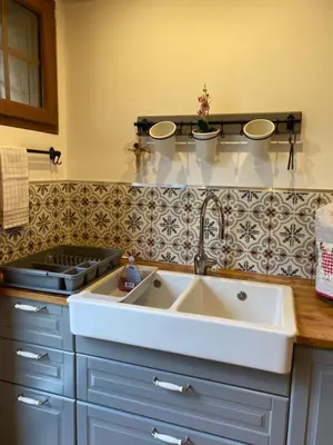 Cuisine ou kitchenette dans l'établissement Le chêne magique 40200 Margaux
