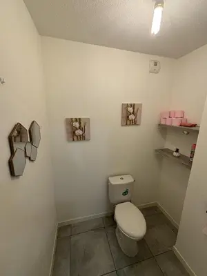 Salle de bains dans l'établissement Appartement Biscarrosse