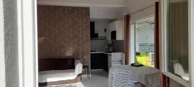 Cuisine ou kitchenette dans l'établissement sur le Bassin d'Arcachon charmant studio de 28m2