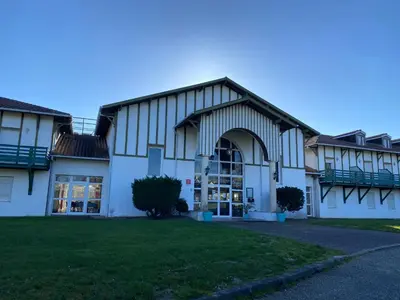 Bâtiment de le village vacances