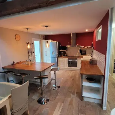 Cuisine ou kitchenette dans l'établissement le cocon discret