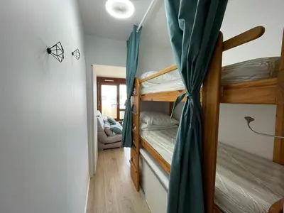Un ou plusieurs lits dans un hébergement de l'établissement Charmant Studio Rénové au Port de Capbreton - Idéal Pour 4 Pers. - FR-1-413-247