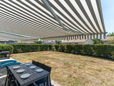 Jardin de l'établissement Maison Familiale à Gastes, 400m du Lac, Climatisée, Jardin, 6 Pers. - Ménage Inclus - FR-1-319-575