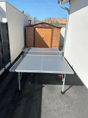 Tennis de table au sein de l'établissement Maison proche océan à tosse ou à proximité