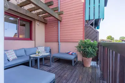 Balcon ou terrasse dans l'établissement L'Ostra - Maison sur l'eau proche Arcachon