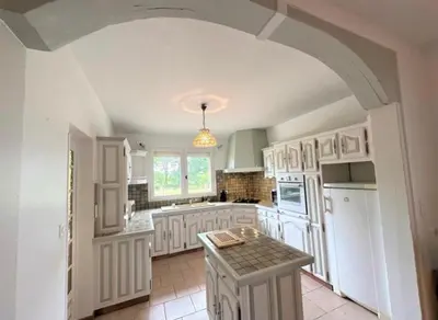 Cuisine ou kitchenette dans l'établissement Domaine Bordenave