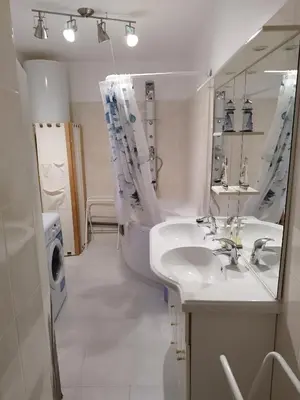 Salle de bains dans l'établissement Gîte familial
