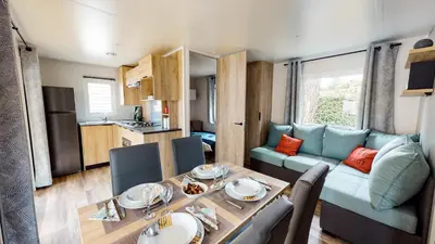 Cuisine ou kitchenette dans l'établissement Camping Officiel Siblu La Pointe
